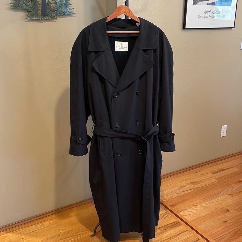 Bill Blass Men’s Black Double-Breasted Trench Coat